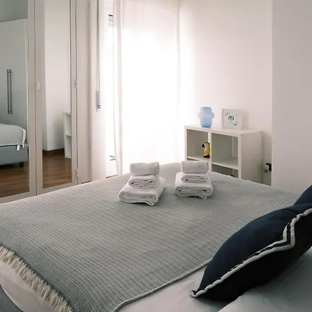 Comecasa 2 Bdr 450mt From Duomo Apartmán