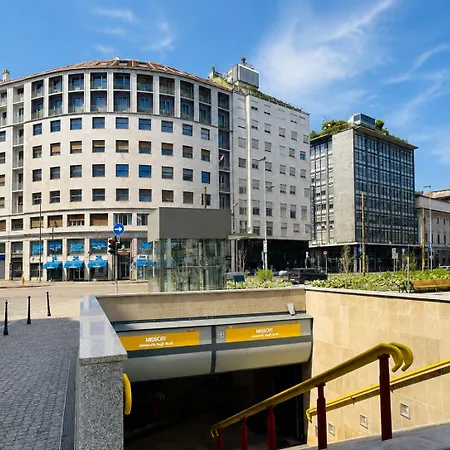 Comecasa 2 Bdr 450mt From Duomo アパート