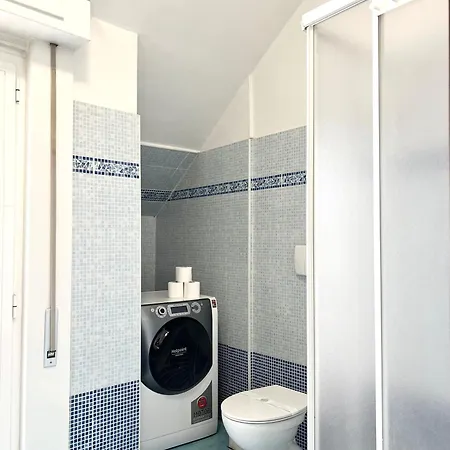 Comecasa 2 Bedrooms 450mt From Duomo 米兰